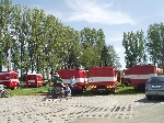 14 hasičské vozy